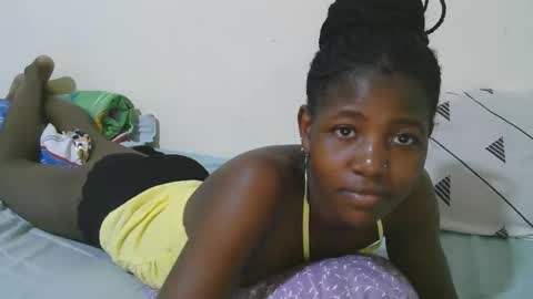 Snapshot of sweet_tattiana chatting on October 16, 2025, 12:06 pm Tatty online show from October 16, 2025, 12:06 pm