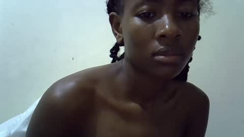 Snapshot of sweet_vee1 chatting on May 2, 2026, 2:11 pm Princess vee online show from May 2, 2026, 2:11 pm