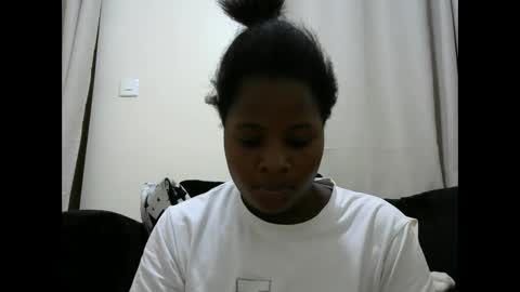 Snapshot of sweet_veebouset chatting on June 2, 2026, 2:46 am sweet_veebouset online show from June 2, 2026, 2:46 am