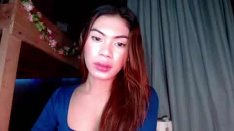 sweet_vell online show from May 22, 2026, 4:34 pm