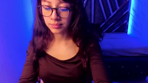 sweet_venus4 online show from January 29, 2025, 10:11 pm