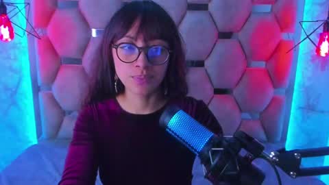 sweet_venus4 online show from February 20, 2025, 5:29 pm