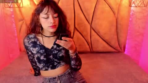 sweet_venus4 online show from February 22, 2025, 7:03 pm