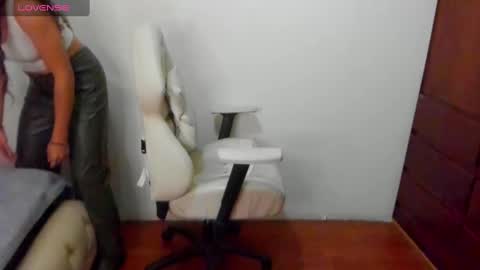 sweet_venus4 online show from February 28, 2025, 11:14 am