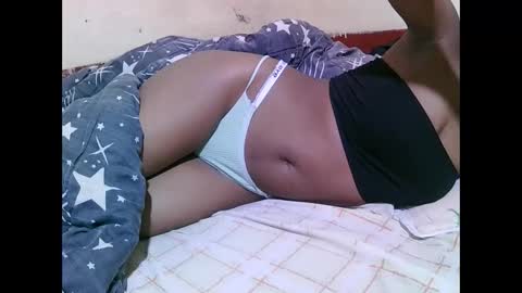 sweet_vishy online show from November 18, 2025, 4:22 pm