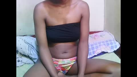 sweet_vishy online show from November 26, 2025, 8:04 am