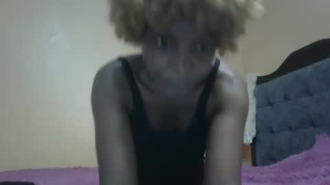 Snapshot of sweet_zella chatting on April 24, 2026, 12:07 pm zellate online show from April 24, 2026, 12:07 pm