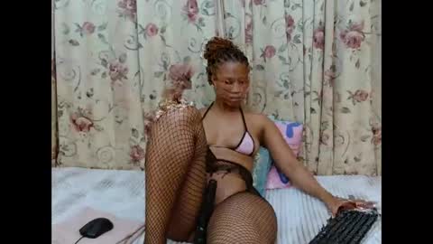sweetamazing626054 online show from October 27, 2025, 6:56 pm