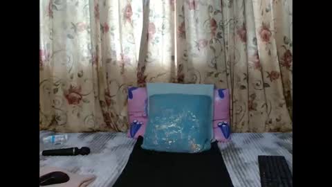 sweetamazing626054 online show from December 3, 2025, 10:02 am