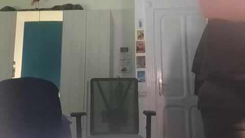 sweetandstrongjoy online show from October 29, 2025, 1:52 am