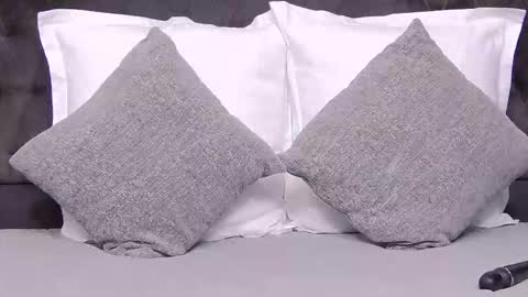 Anisia online show from September 22, 2025, 6:43 pm