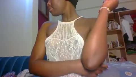 Snapshot of sweetass_02 chatting on January 13, 2026, 8:30 am bianca online show from January 13, 2026, 8:30 am