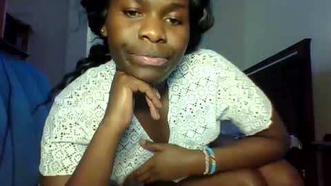 Snapshot of sweetass_02 chatting on May 19, 2026, 9:21 pm bianca online show from May 19, 2026, 9:21 pm