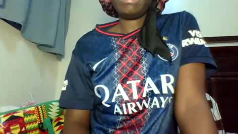 Snapshot of sweetass_02 chatting on June 5, 2026, 7:47 am bianca online show from June 5, 2026, 7:47 am
