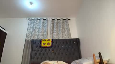 Sweetbigass online show from May 27, 2026, 1:24 am