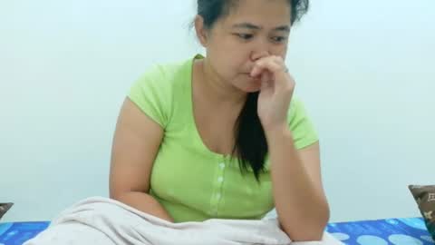 Snapshot of sweetbigtits_maria chatting on October 23, 2025, 12:10 am sweetbigtits_maria online show from October 23, 2025, 12:10 am