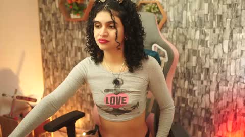 Snapshot of sweetbonii chatting on July 10, 2026, 7:27 pm Salom independent model online show from July 10, 2026, 7:27 pm