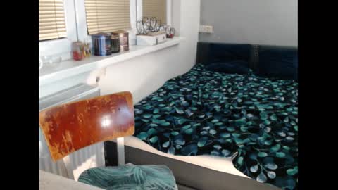 Sweetboobs85h online show from February 28, 2026, 9:27 pm