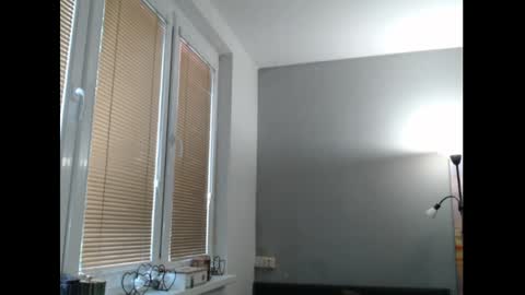 Sweetboobs85h online show from May 11, 2026, 4:04 pm