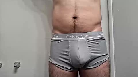 sweetboy842 online show from September 14, 2025, 2:33 am