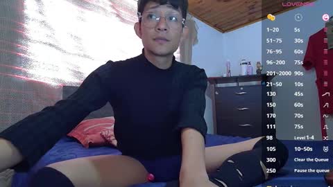 Snapshot of sweetc4meron chatting on October 12, 2025, 5:01 pm Cameron Alejandro online show from October 12, 2025, 5:01 pm