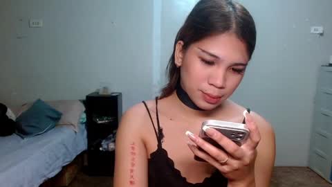 Snapshot of sweetcarla_xxx chatting on June 24, 2026, 1:32 pm Carla online show from June 24, 2026, 1:32 pm