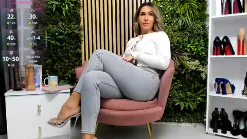 Snapshot of sweetcherry30_ chatting on November 6, 2025, 7:09 am Cherry online show from November 6, 2025, 7:09 am