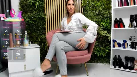 Snapshot of sweetcherry30_ chatting on November 14, 2025, 6:56 am Cherry online show from November 14, 2025, 6:56 am