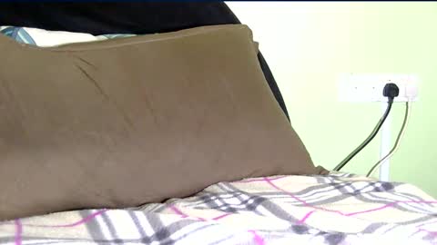 choco online show from December 14, 2025, 3:39 pm