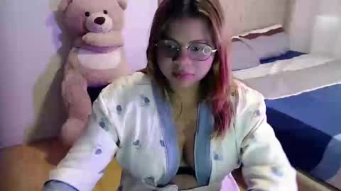 Cristal online show from October 13, 2025, 6:41 pm