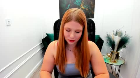 sweetdaylight online show from May 21, 2026, 9:55 pm