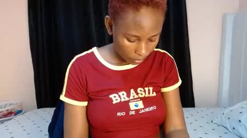 Snapshot of sweetdeee_ chatting on June 29, 2026, 5:35 pm sweetDee online show from June 29, 2026, 5:35 pm