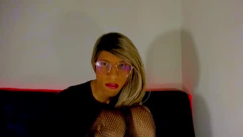 Amelia online show from February 1, 2026, 3:43 pm