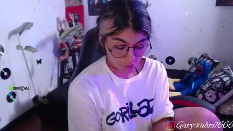 Snapshot of sweetdevil631 chatting on December 10, 2024, 7:11 pm Abril online show from December 10, 2024, 7:11 pm