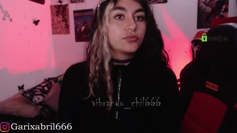 Snapshot of sweetdevil631 chatting on January 2, 2025, 2:35 pm Abril online show from January 2, 2025, 2:35 pm