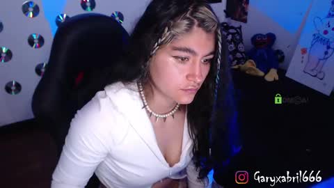 Snapshot of sweetdevil631 chatting on February 20, 2025, 2:46 pm Abril online show from February 20, 2025, 2:46 pm