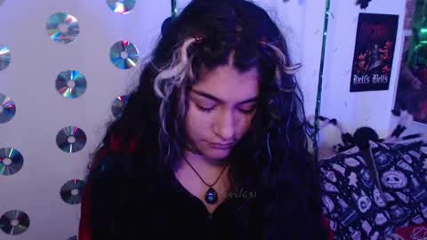 Snapshot of sweetdevil631 chatting on October 8, 2025, 3:53 pm Abril online show from October 8, 2025, 3:53 pm