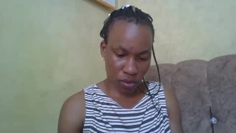 sweetdiva2012 online show from December 6, 2024, 5:53 am