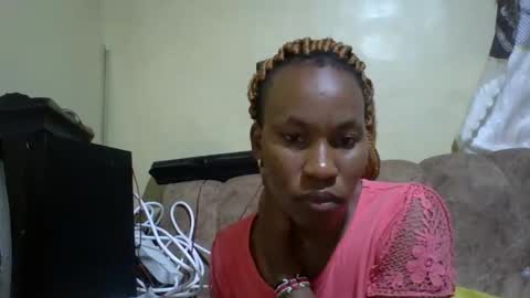 sweetdiva2012 online show from September 11, 2025, 8:09 pm