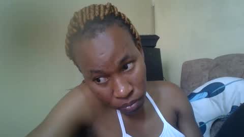 sweetdiva2012 online show from September 17, 2025, 6:48 am