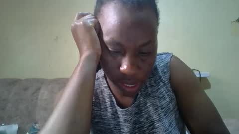 Snapshot of sweetdiva2012 chatting on March 20, 2026, 5:12 am sweetdiva2012 online show from March 20, 2026, 5:12 am