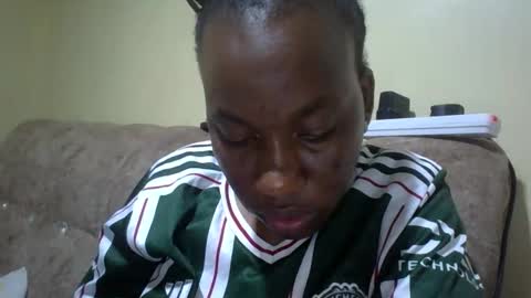Snapshot of sweetdiva2012 chatting on April 26, 2026, 6:05 pm sweetdiva2012 online show from April 26, 2026, 6:05 pm