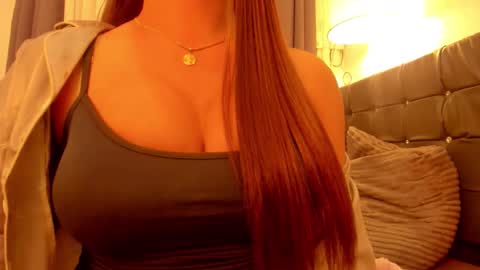 sweetest_one4 online show from March 23, 2026, 7:45 am