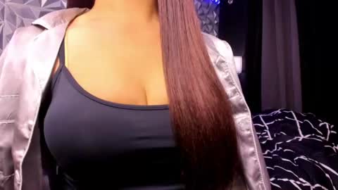 Snapshot of sweetest_one4 chatting on July 5, 2026, 4:52 am sweetest_one4 online show from July 5, 2026, 4:52 am