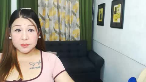 GoddessAira4uTS online show from January 3, 2025, 1:14 pm