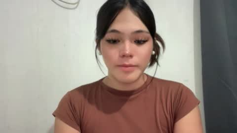 Ayesha online show from November 23, 2025, 1:27 am