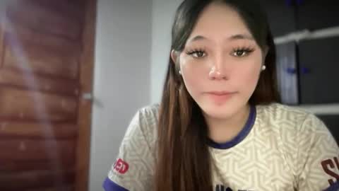 Ayesha online show from December 18, 2025, 1:17 pm