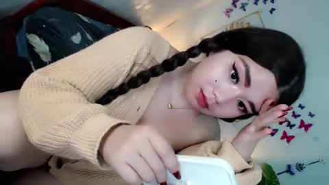 Snapshot of sweetgirl_mayxx chatting on May 1, 2026, 1:43 am May online show from May 1, 2026, 1:43 am