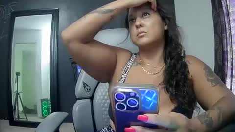 Snapshot of sweethawaiiantea808 chatting on October 14, 2025, 12:55 am Tina online show from October 14, 2025, 12:55 am