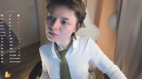 Snapshot of sweetheart_flower chatting on February 23, 2025, 3:18 pm Kira online show from February 23, 2025, 3:18 pm